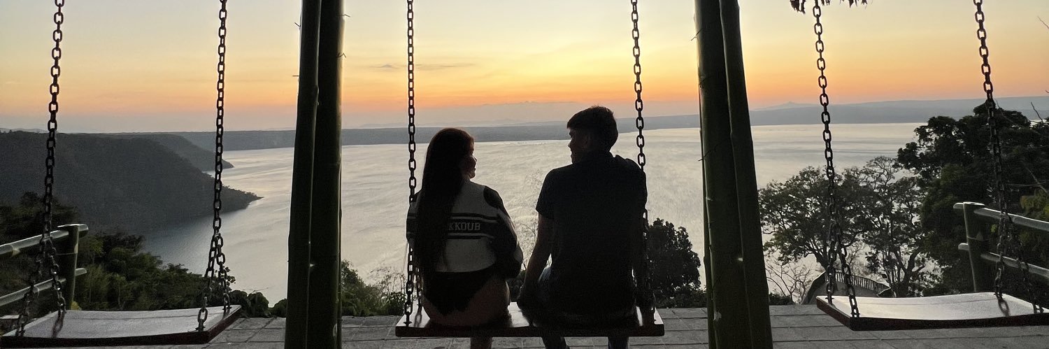 joycasas8's profile banner image