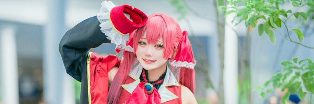 tuka__tan's profile banner image