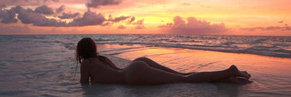 AvroraLacosta Profile Banner