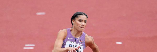 Laura_Zialor Profile Banner