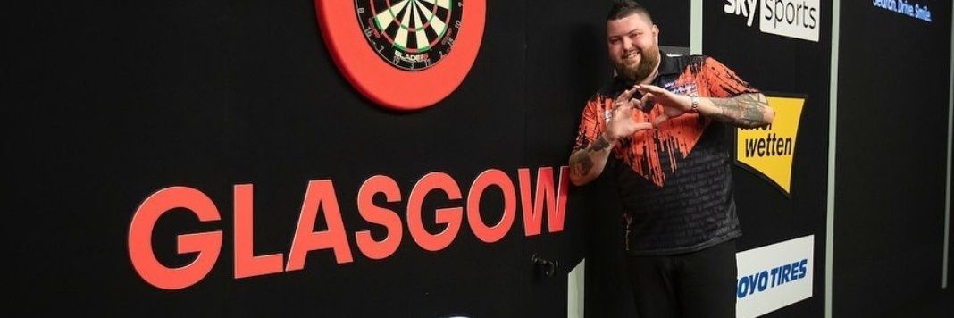 Queen of Darts banner