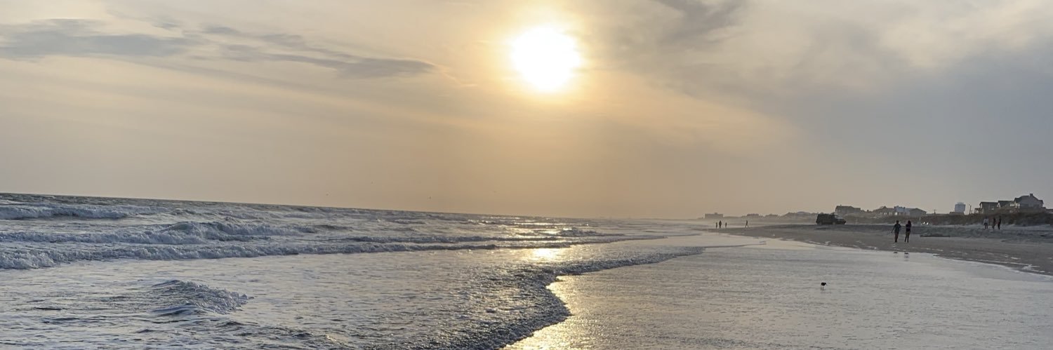 Lou_E_Gee's profile banner image