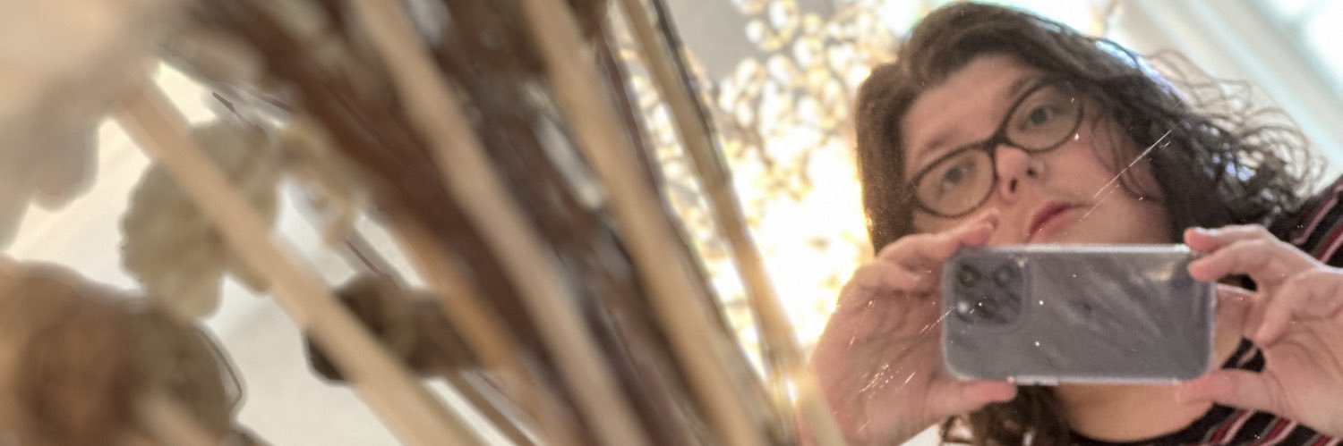 f o x y c o d o n e banner