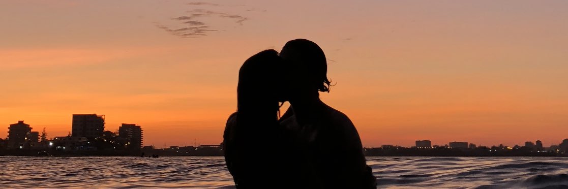 aleechblog's profile banner image