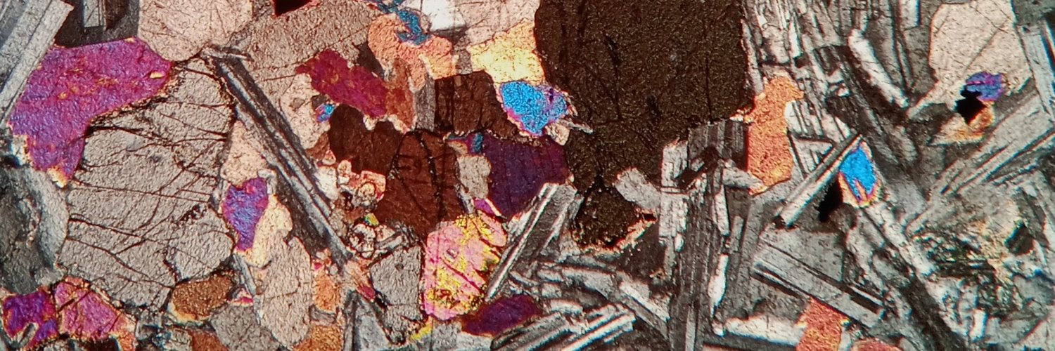 RafaMento's profile banner image