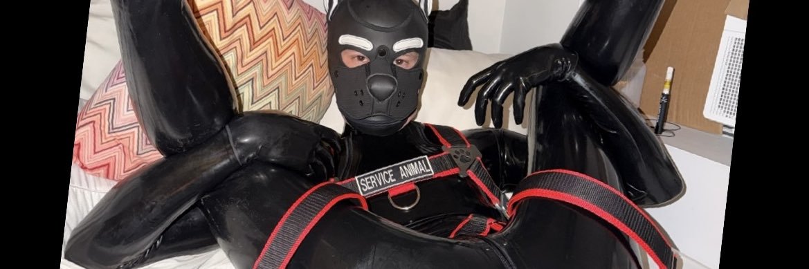 oomfpacker's profile banner image