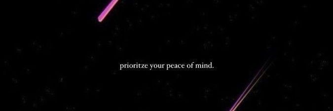 Grey banner