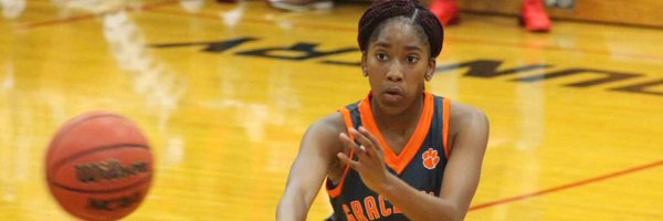 MiahBuckets3 Profile Banner