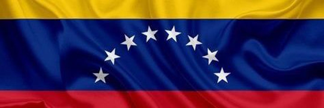 LaTipaRude's profile banner image