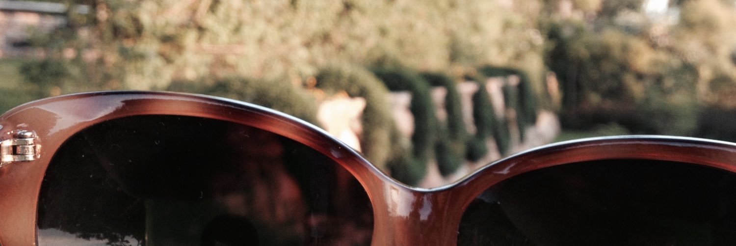MaxineKampire's profile banner image