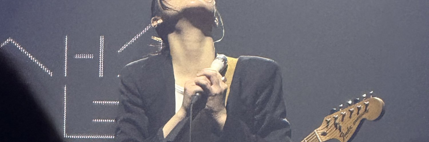 숨 banner