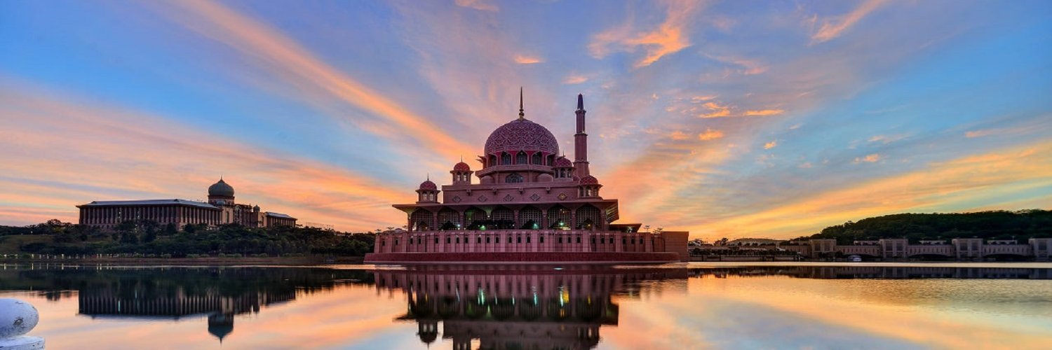sofiah_samsudin's profile banner image
