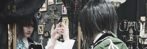 25R111a_3 Profile Banner