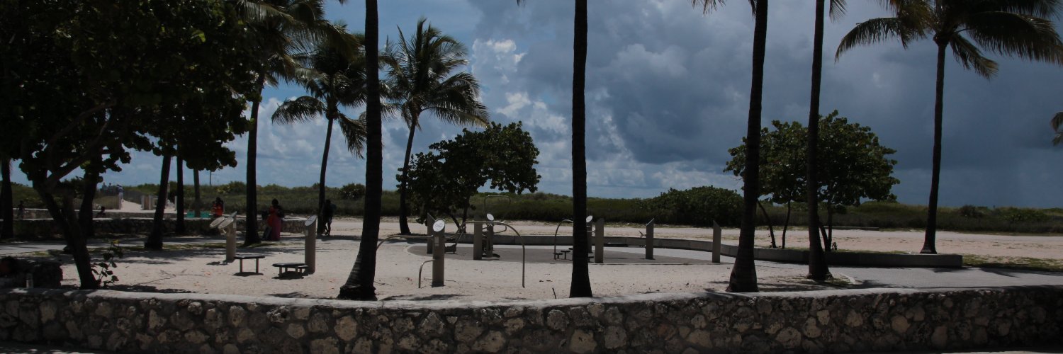 HeZwitschert's profile banner image