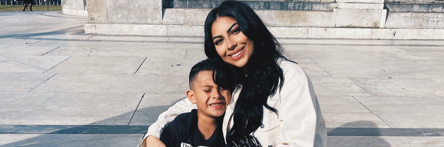kayliesalgado's profile banner image