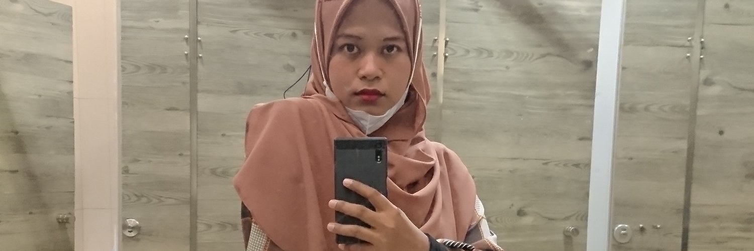 LailaHayat's profile banner image