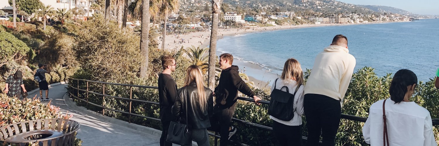 alinanvrk's profile banner image