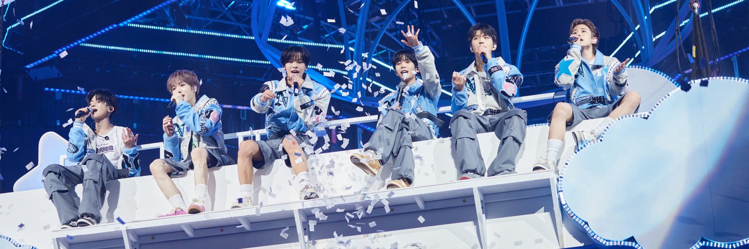 ☆⋆｡𖦹˚ banner