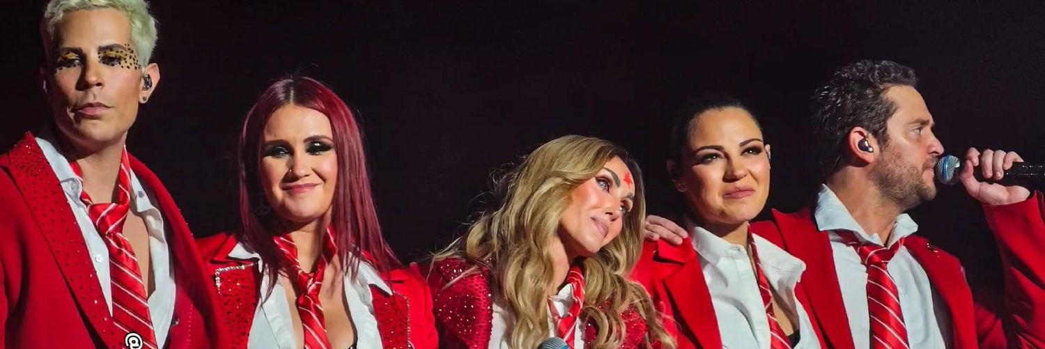 prettyselena22's profile banner image