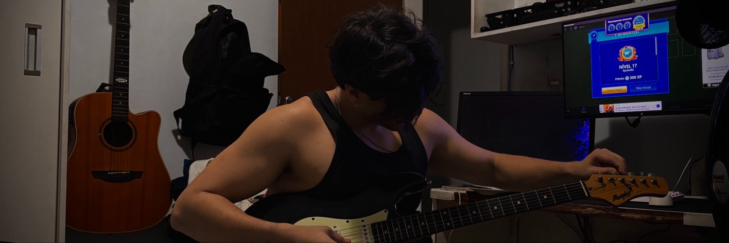 claraviecf's profile banner image