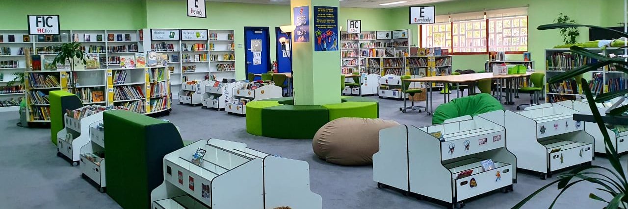 miss_f_library's profile banner image