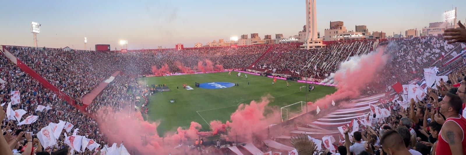 GOITEA LE TIRO UN CAÑO A DEPAY banner