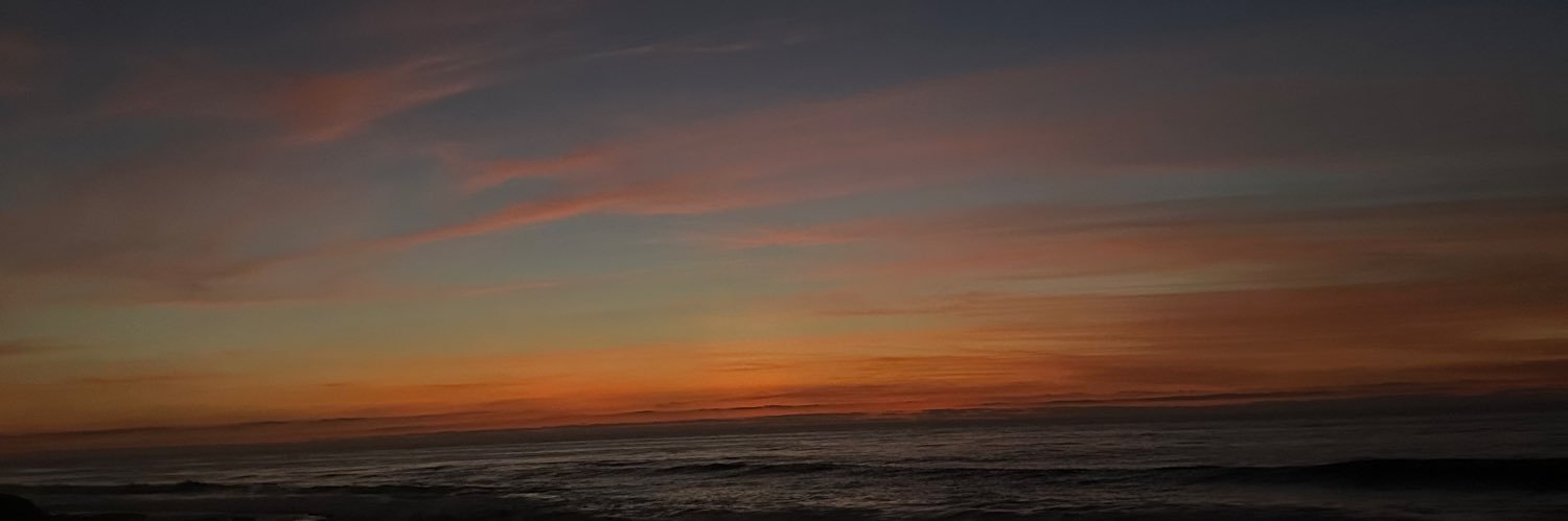 ItzelM202's profile banner image