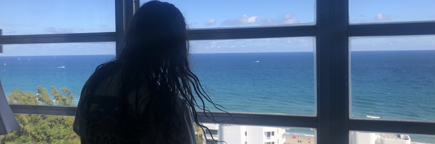 madelinet13's profile banner image