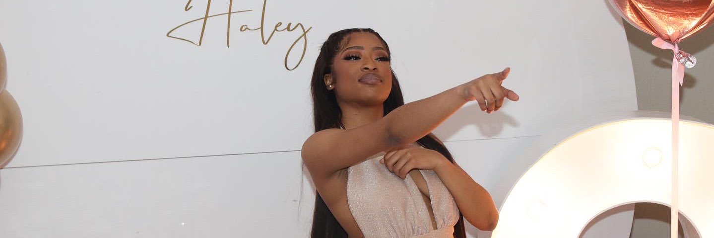 lulhaley's profile banner image