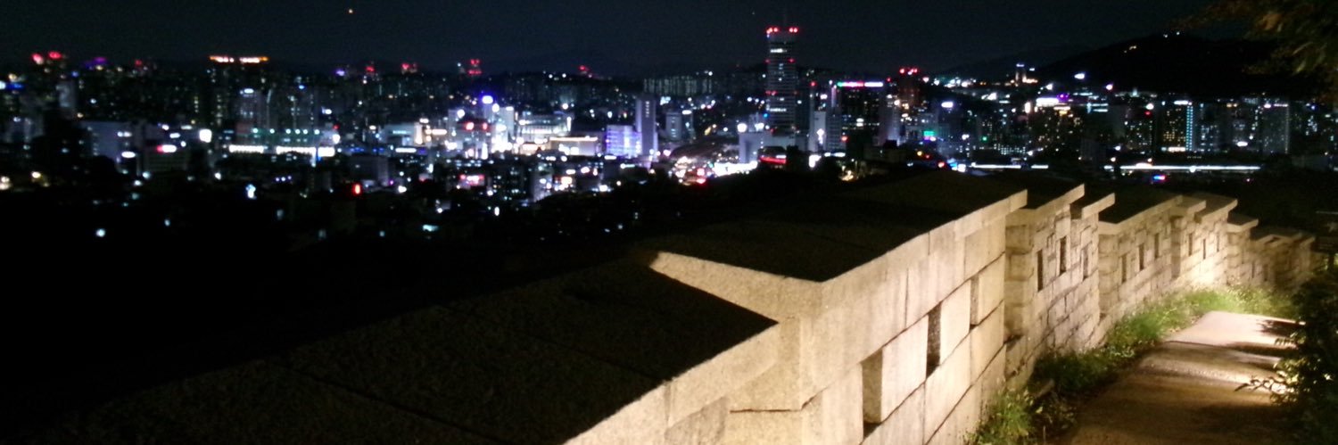 taku banner