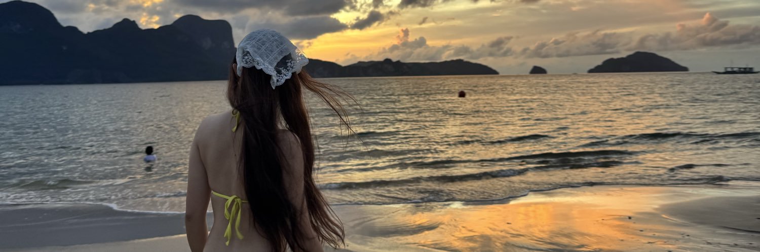 hazelmcelis's profile banner image