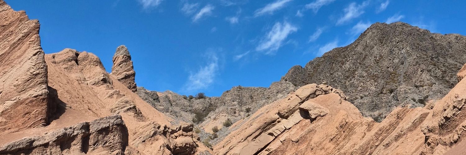 valenruizb's profile banner image