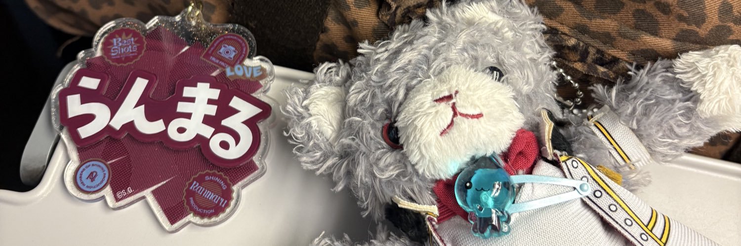 Q_peei's profile banner image