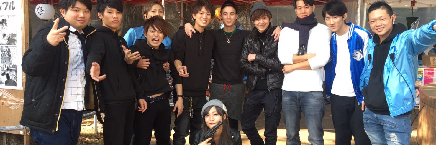 _q7111's profile banner image