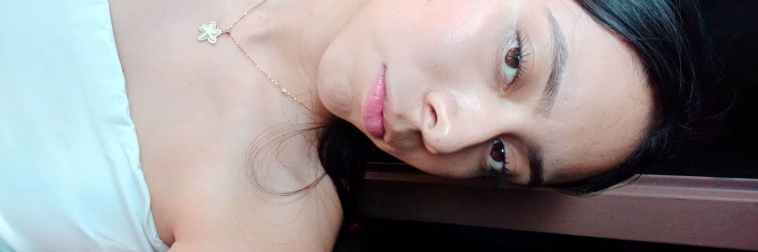 Renatafcont's profile banner image