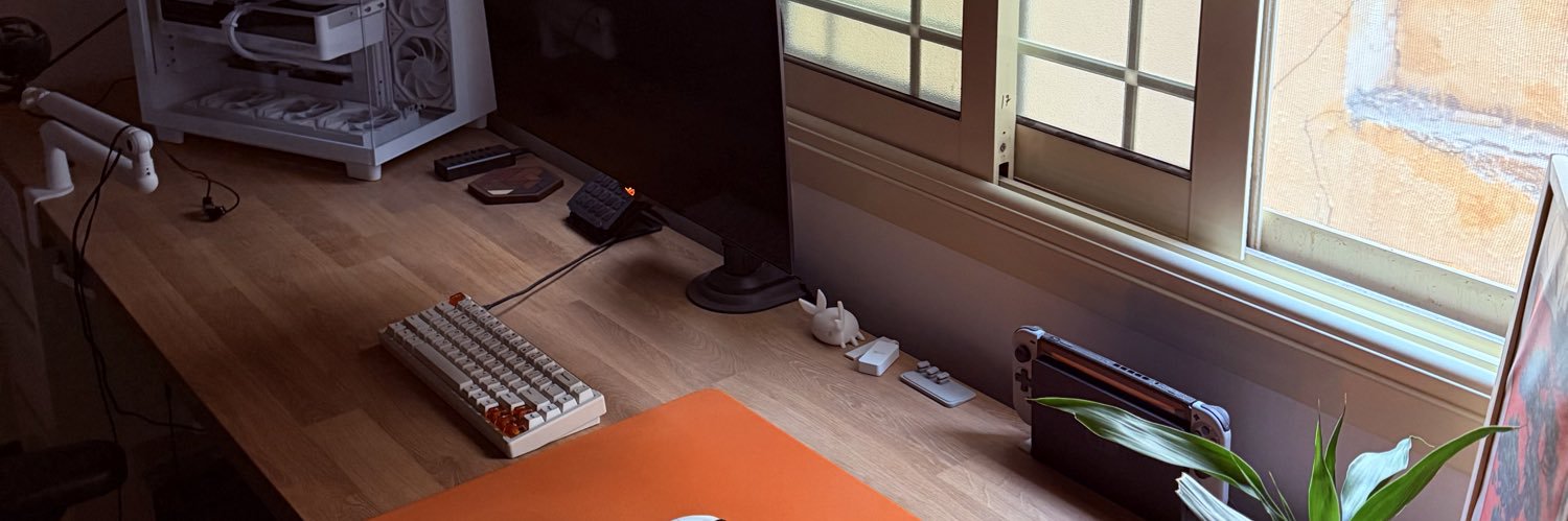 كائن حي banner