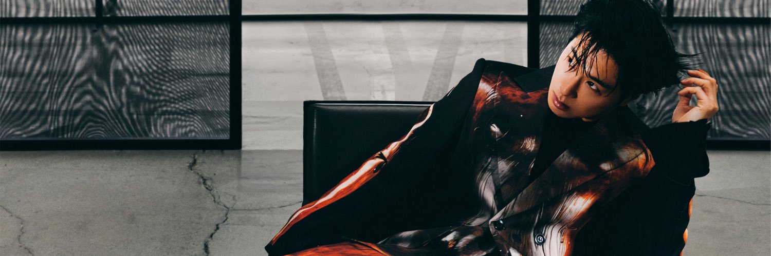 uranboon's profile banner image