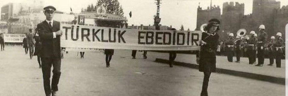 dedortaa's profile banner image