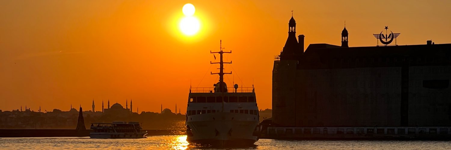yasezer's profile banner image