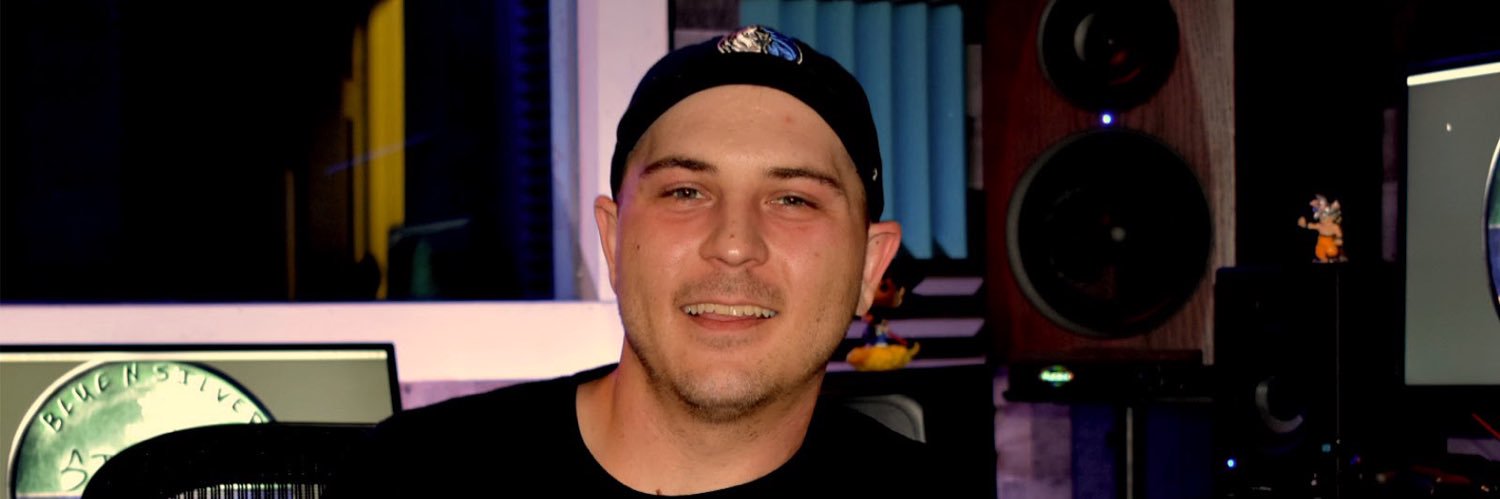 illizem's profile banner image