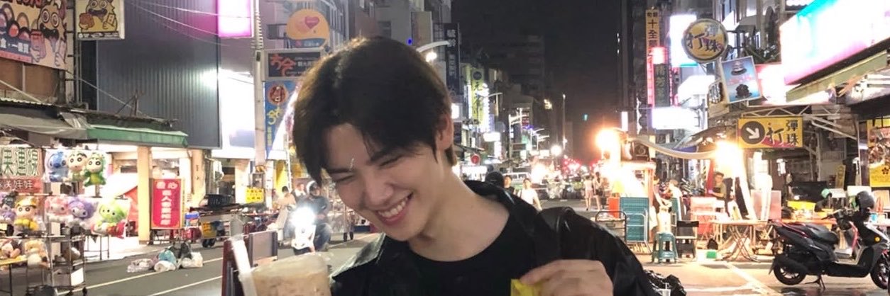 xinlonqs's profile banner image