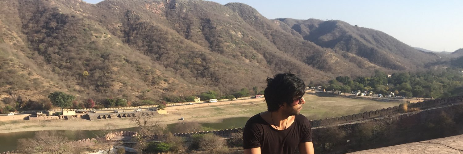 sunnynakra's profile banner image