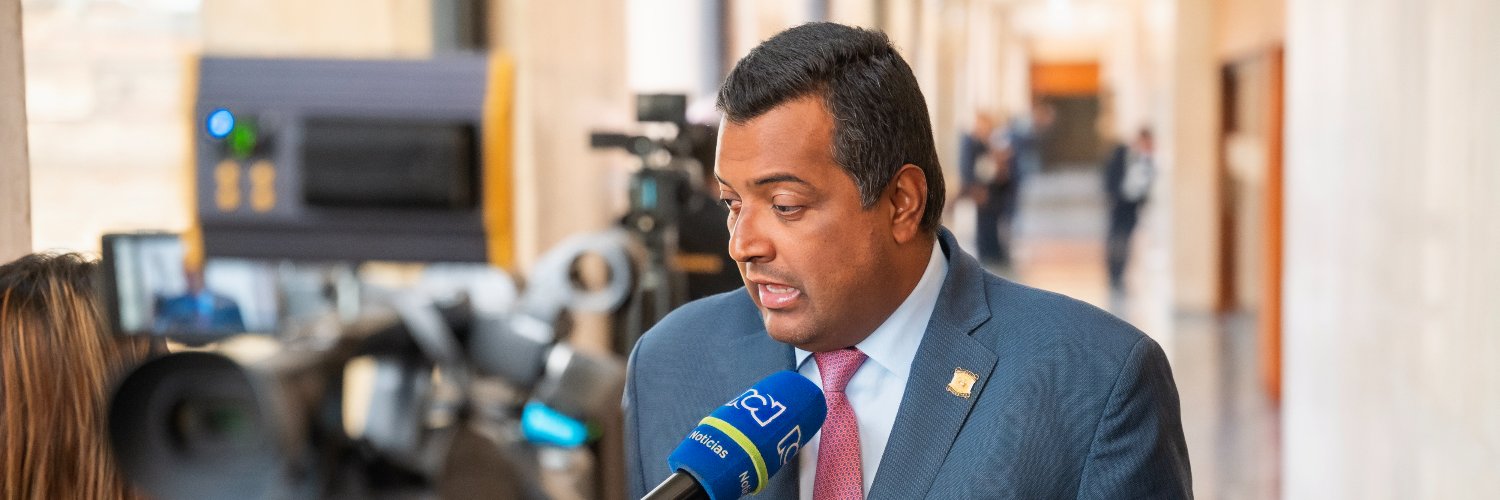 Victor Manuel Salcedo banner