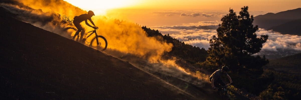 Chris 🇪🇺🇨🇦 banner