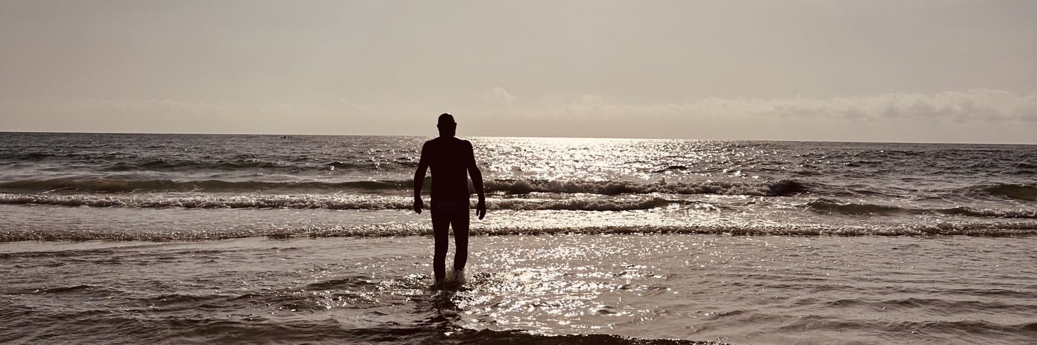 agazzard's profile banner image