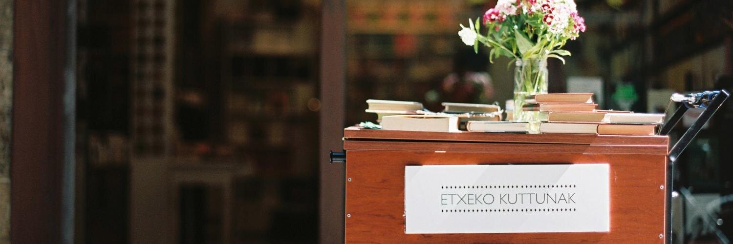 Garoa liburu-denda banner