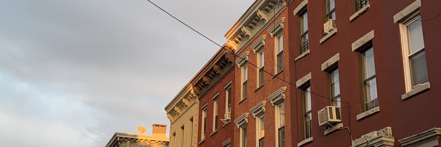 em_schrader's profile banner image