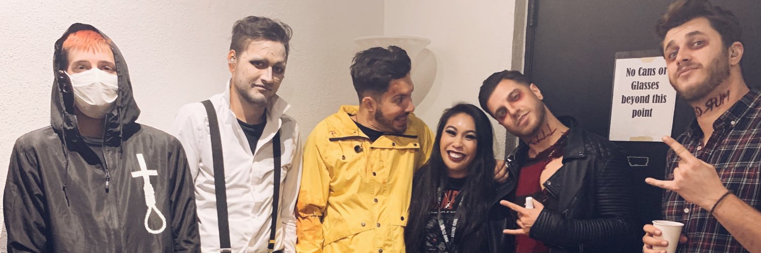 ClaraPoff's profile banner image