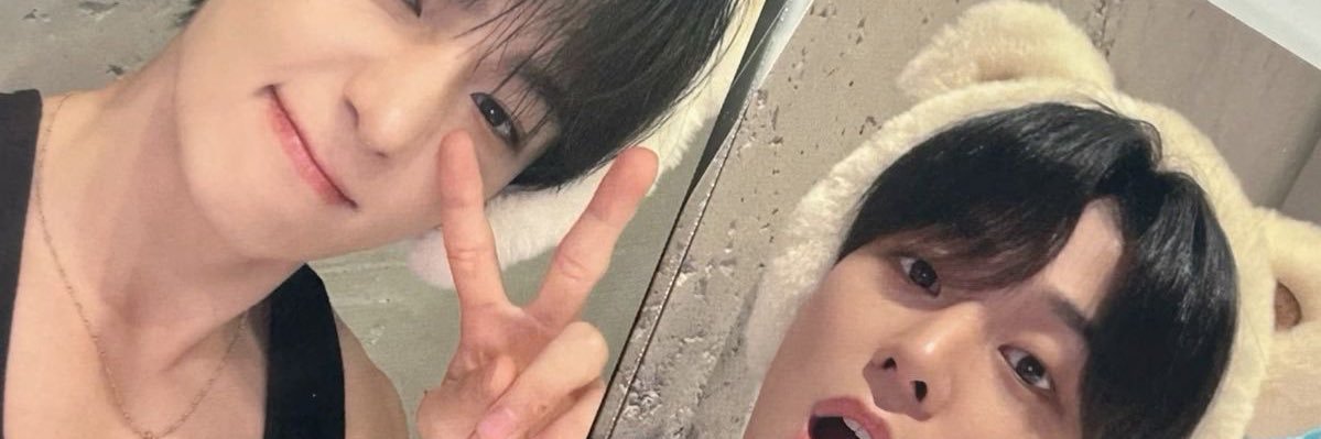 𝑒 banner