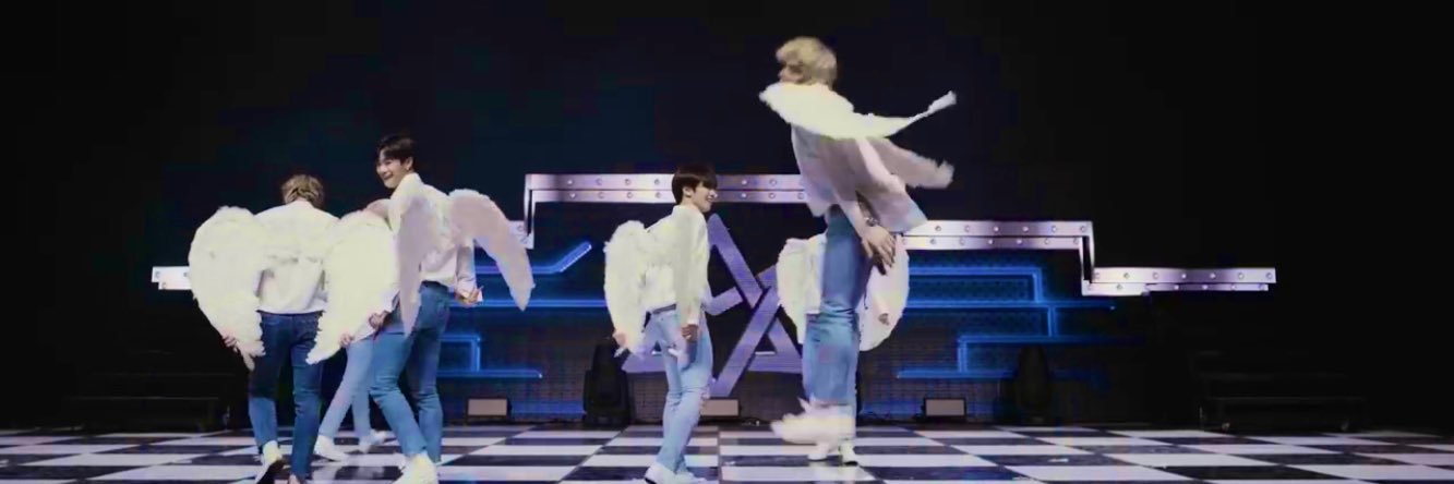 exoxo08's profile banner image